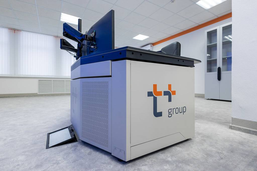 T-Plyus-9.jpg